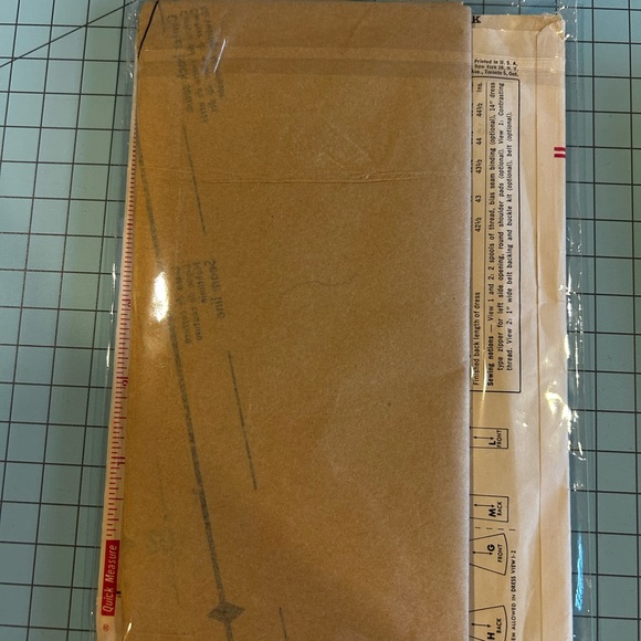 Simplicity 3107 Size 16 Bust 36 - Picture 2 of 2